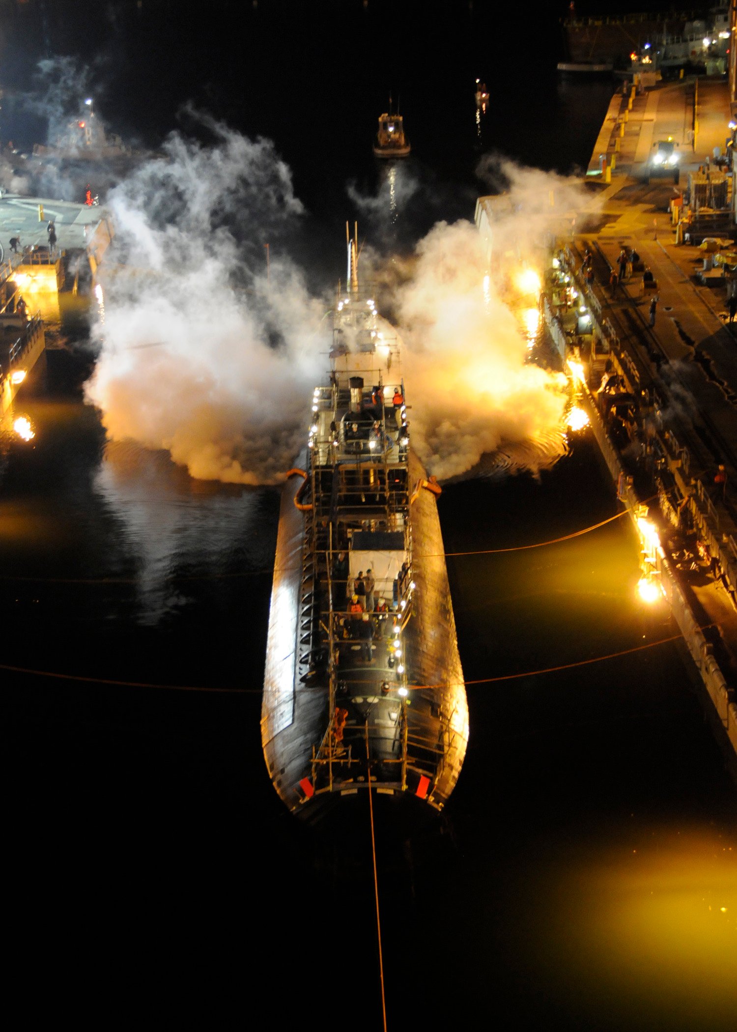 USS Miami (SSN 755) enters dry dock to begin an engineered overhaul at Portsmouth Naval Shipyard, Maine. US Navy Photo