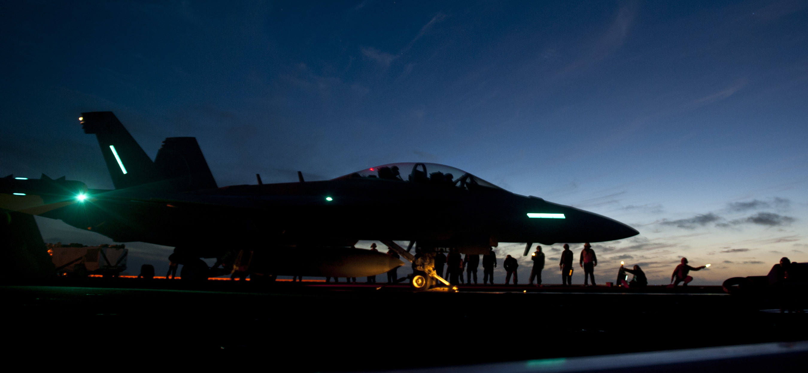 EA-18G Growler from Electronic Attack Squadron (VAQ) 129 during night flight operations aboard the aircraft carrier USS Carl Vinson (CVN-70). US Navy Photo