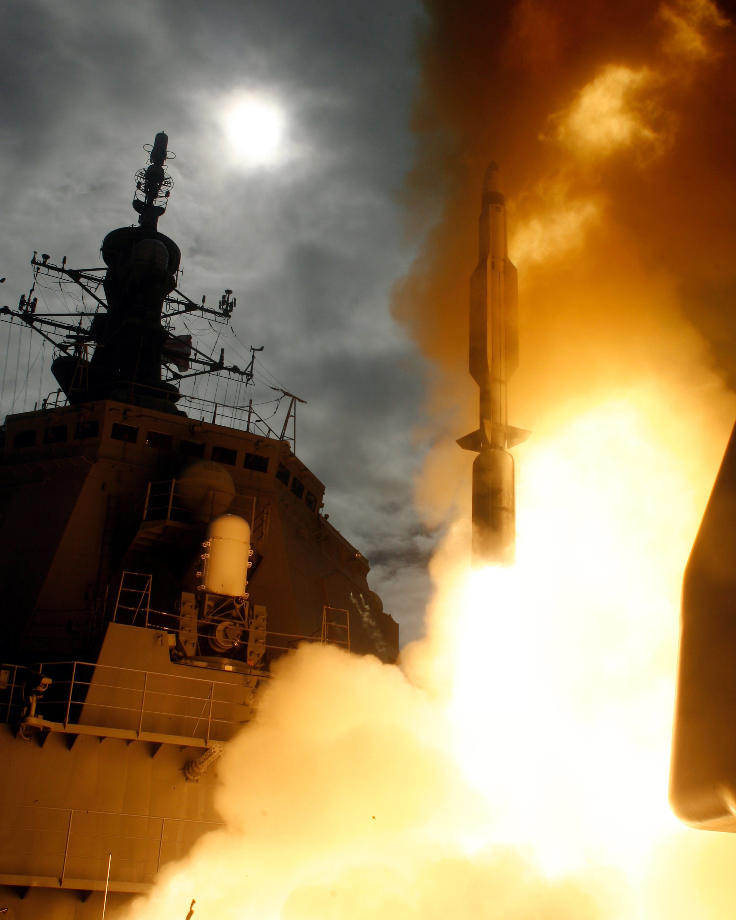 Japanese Aegis Destroyer JS Kongo (DDG-173) launches a SM-3 in 2007. U.S. Navy Photo