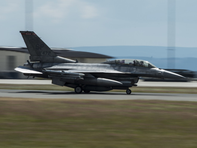 U.S. Air Force Grounds 82 Two-Seat F-16Ds