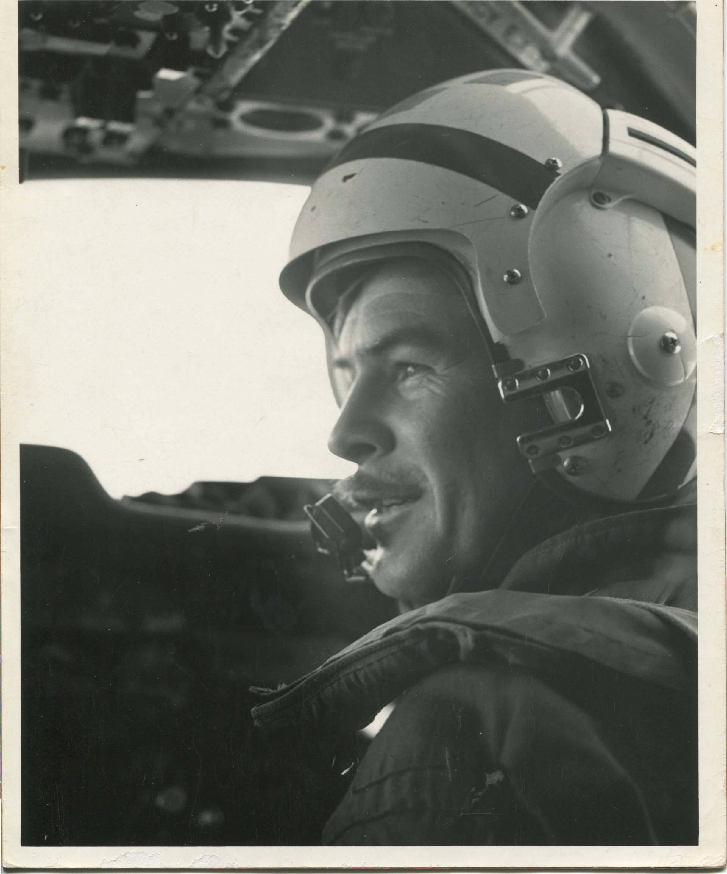 Lt. j.g. Forest "Zeke" Zetterberg in E-IB cockpit. Photo Courtesy Forrest Zetterberg