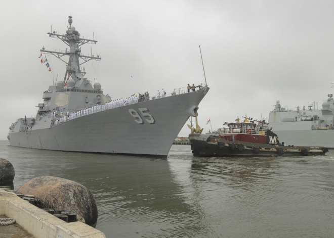 Destroyer Williams Returns to Norfolk Following Troubled Deployment
