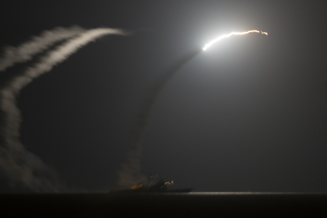 The Implications of Expanding ISIS Airstrikes Into Syria 