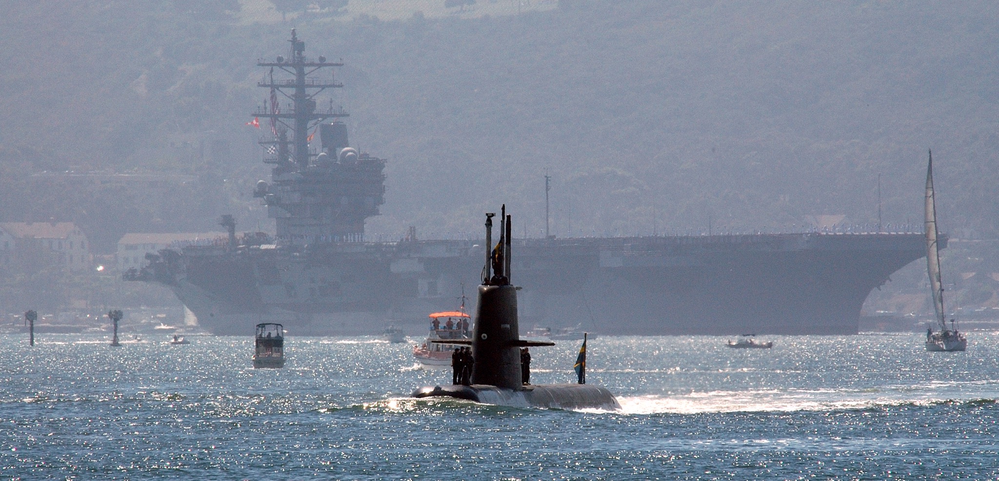 Swedish sub Gotland at Naval Station San Diego, Calif. with USS Ronald Reagan (CVN-76) in the background. US Navy Photo
