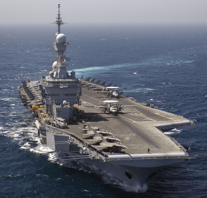 French Carrier to Deploy to Indian Ocean, Could Join ISIS Fight