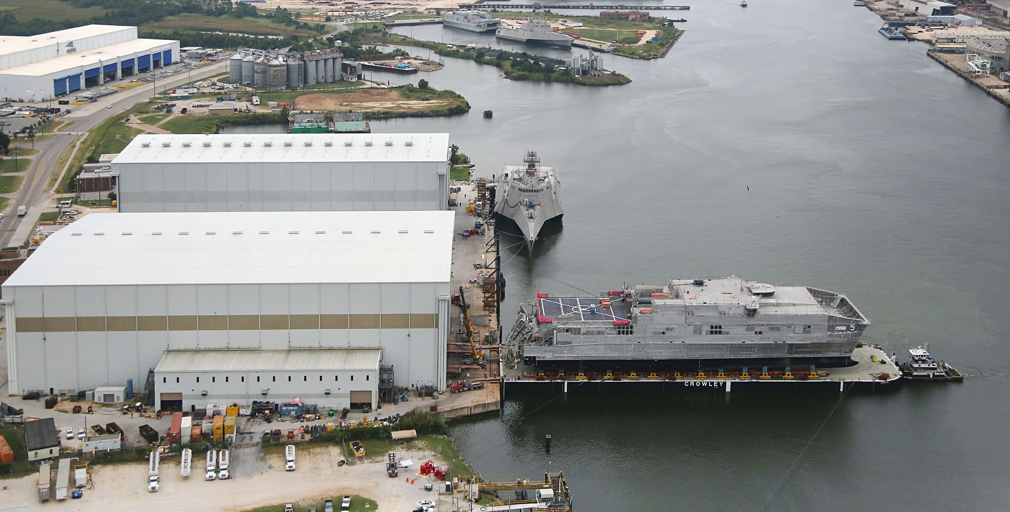 Trenton (JHSV-5) launching from Austal USA's shipbuilding facility in Mobile, Ala. in late 2014. Austal USA Photo