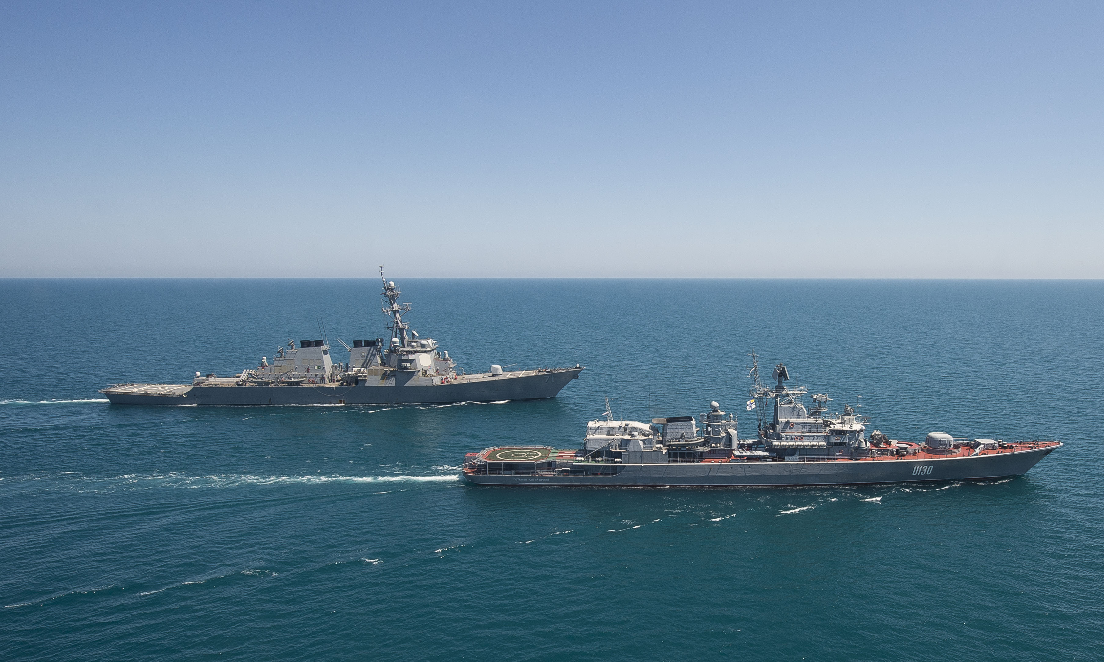 USS Ross (DDG-71), left, transits the Black Sea with the Ukranian navy frigate Hetman Sahaydachniy (U 130) during an underway exercise on June 2, 2015. US Navy Photo