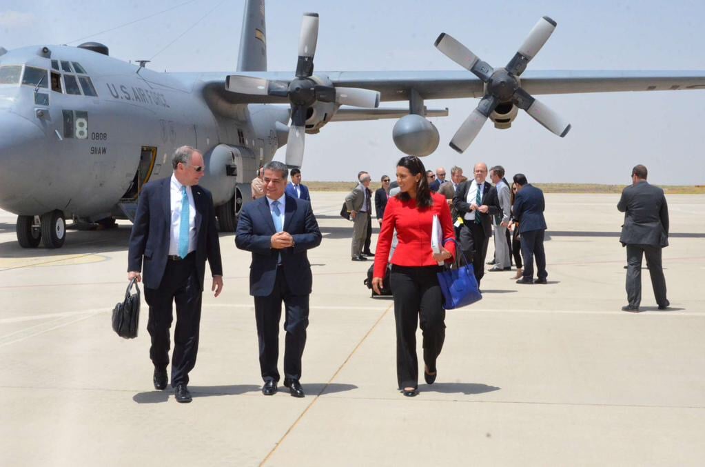 Rep. Tulsi Gabbard (HI-02) and Senator Tim Kaine of Virginia (left) are greeted by Falah Mustafa Bakir (center), Minister of Foreign Relations for the Kurdistan Regional Government. Photo courtesy Rep. Gabbard's office. 