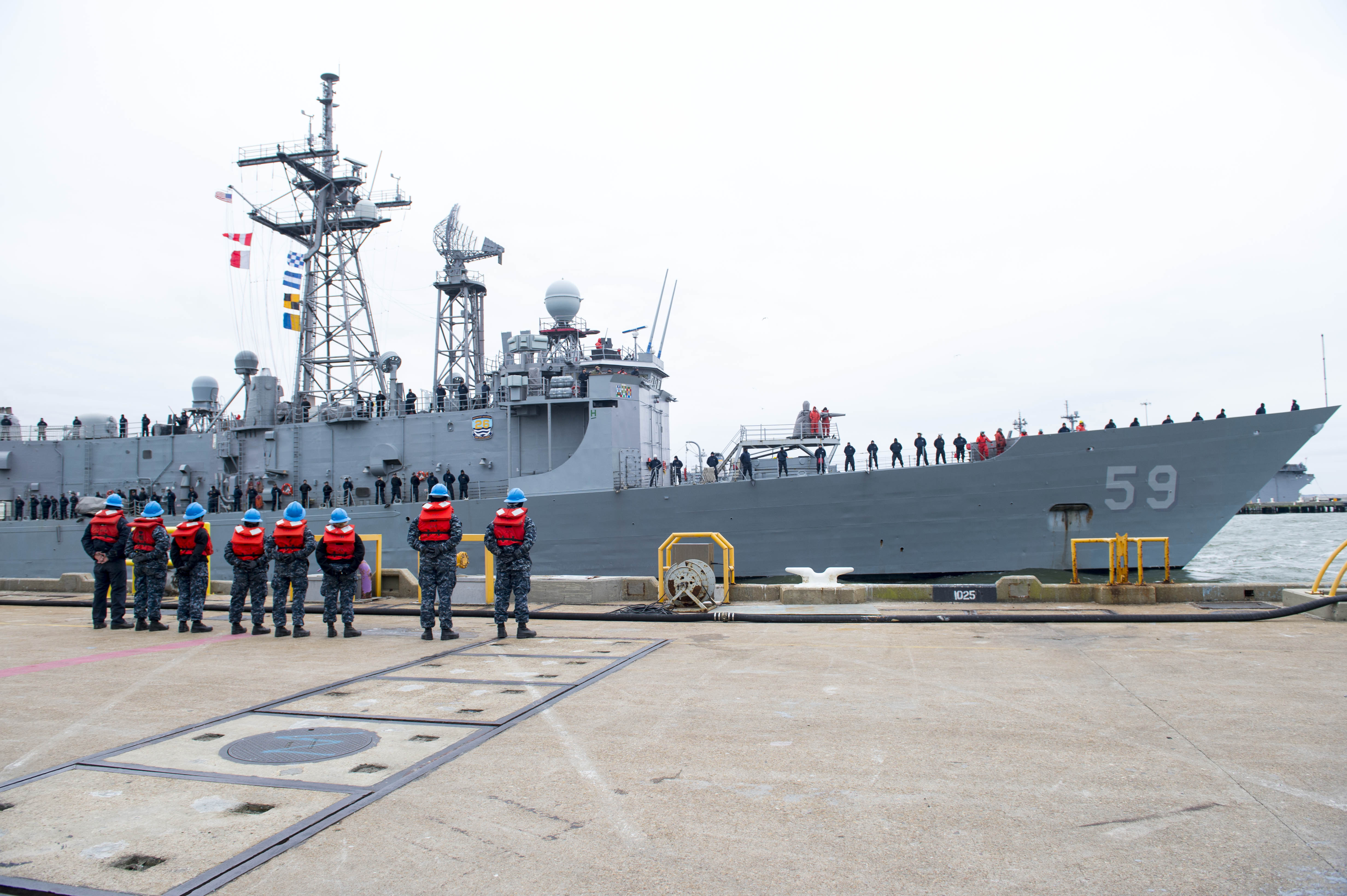 USS Kauffman (FFG-59) departs Naval Station Norfolk for its final deployment. US Navy Photo