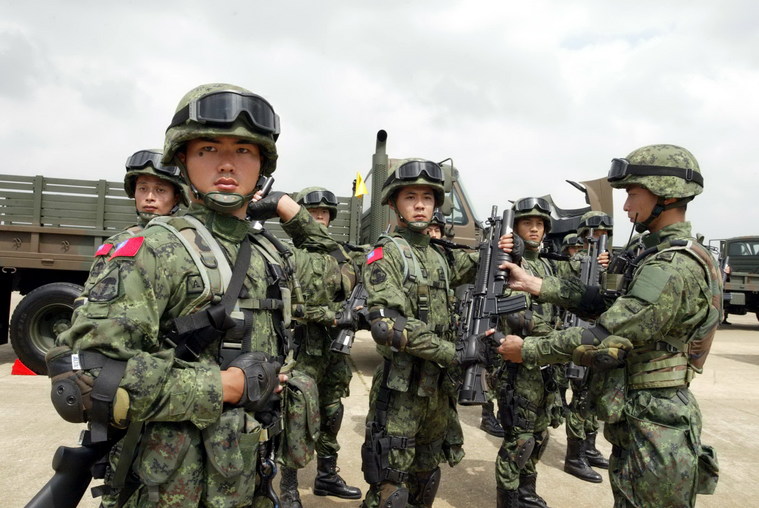 Undated Photo of Taiwanese troops using U.S. equipment.
