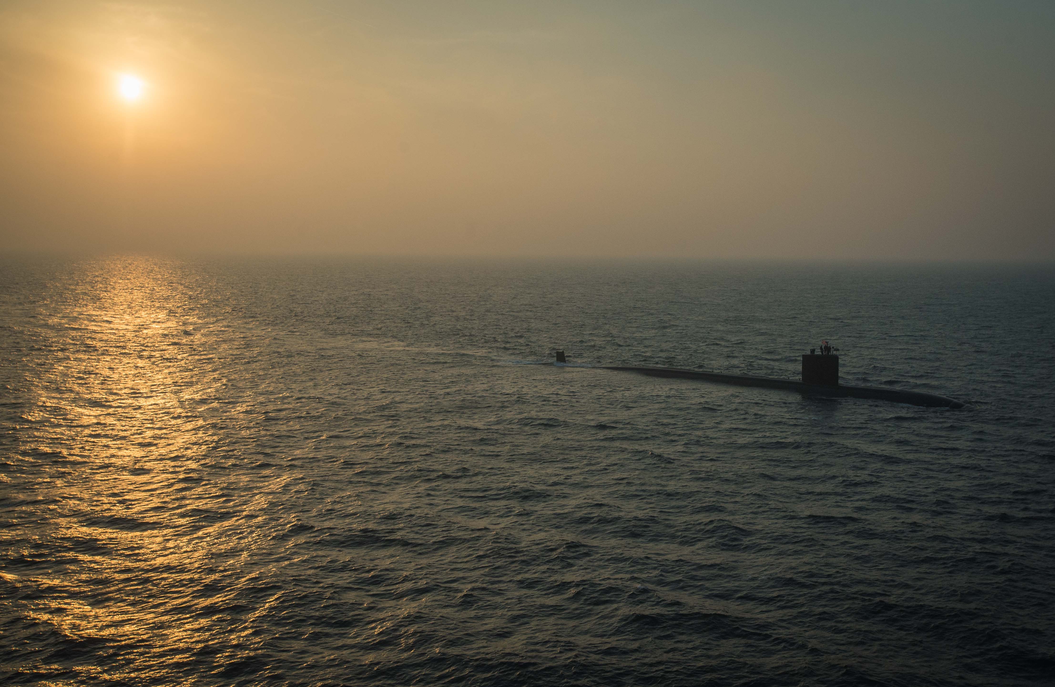 The Los Angeles-class fast attack submarine USS Toledo (SSN 769), assigned to Commander, Task Force (CTF) 54, transits through the Arabian Gulf on Jan. 21, 2016. US Navy photo.