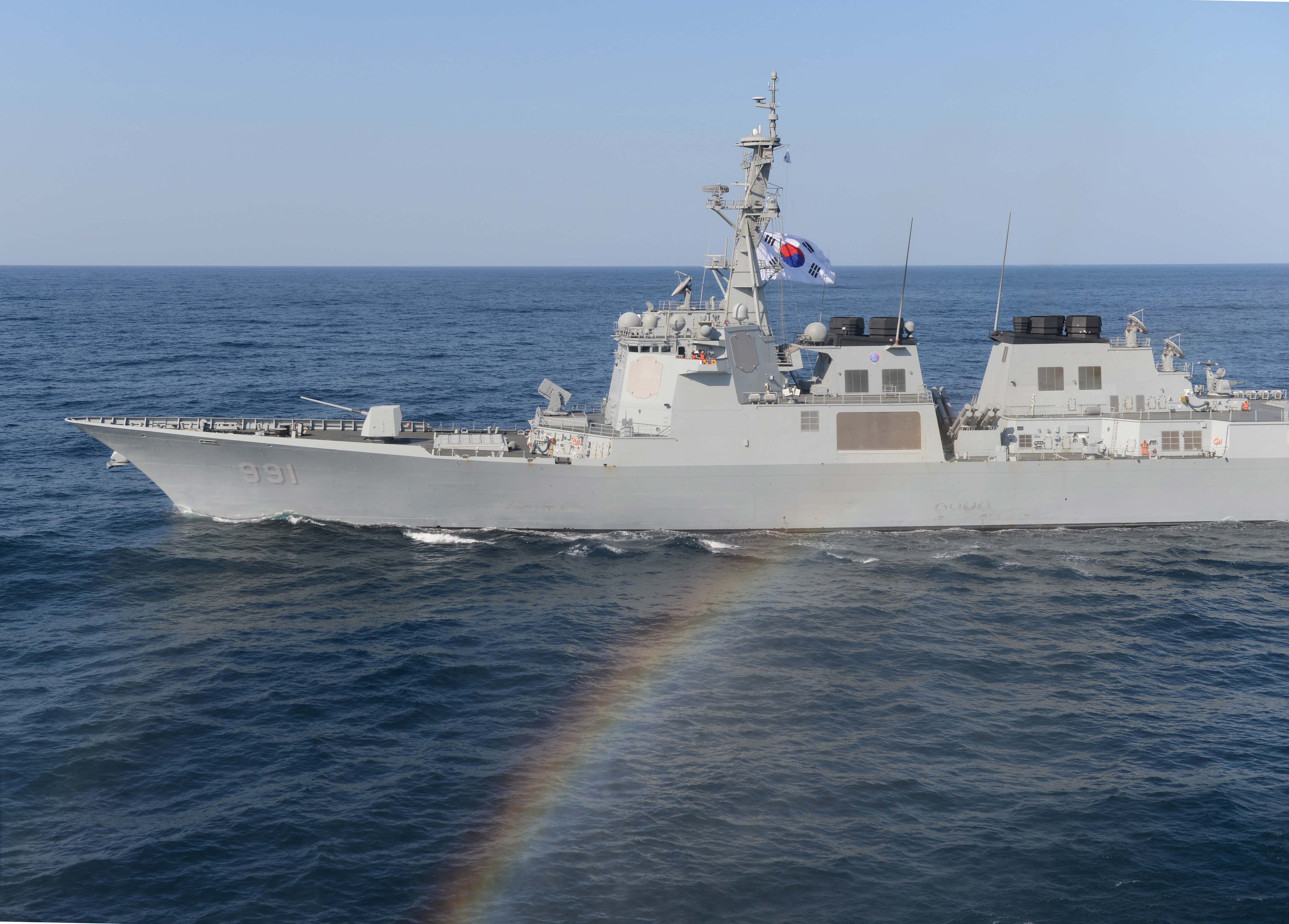 Republic of Korea navy destroyer Sejong the Great (DDG-991) underway on March 12, 2016. US Navy Photo