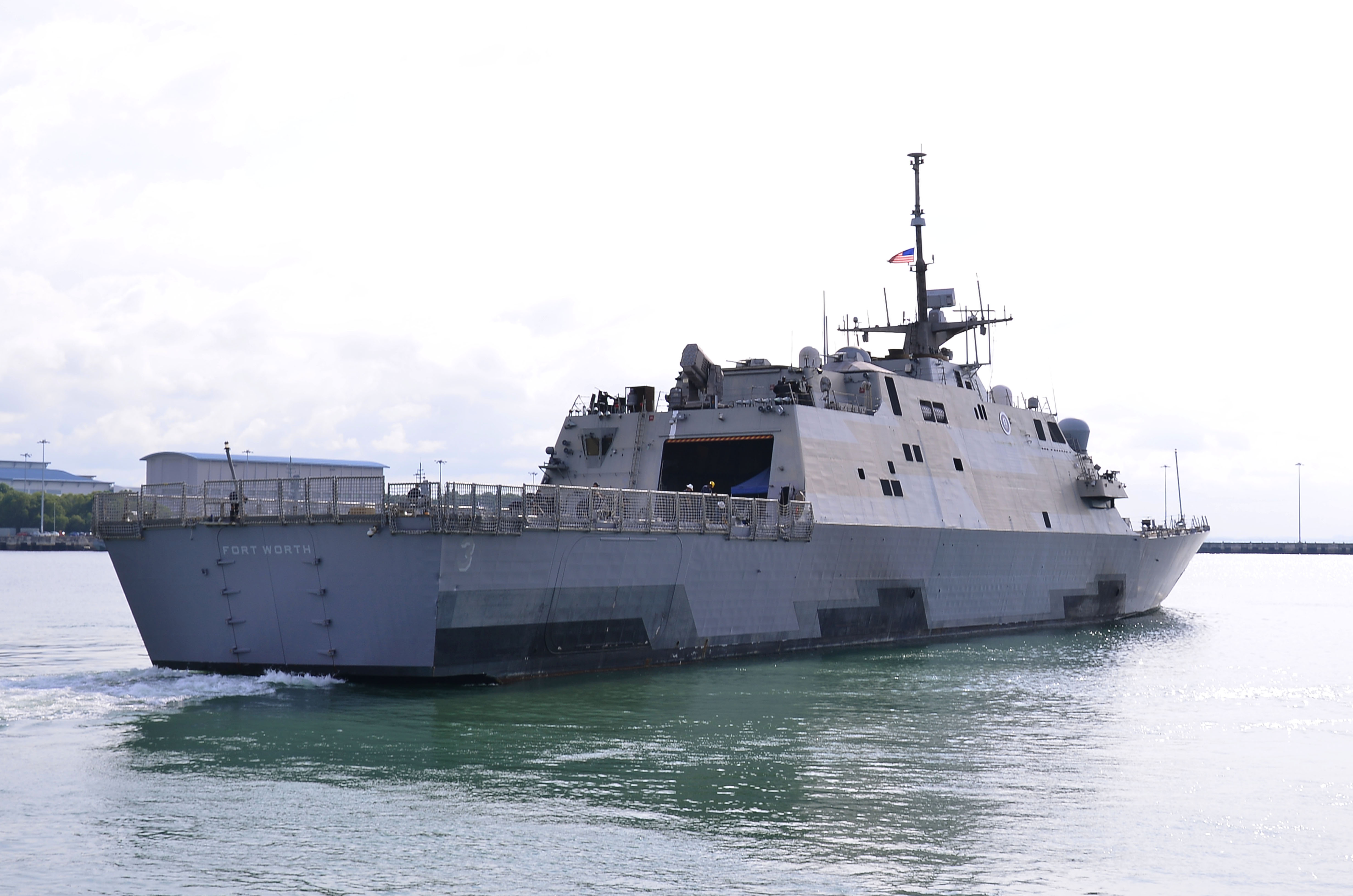USS Fort Worth (LCS-3) departs Changi Naval Base for San Diego, Calif. on Aug. 22, 2016. US Navy Photo