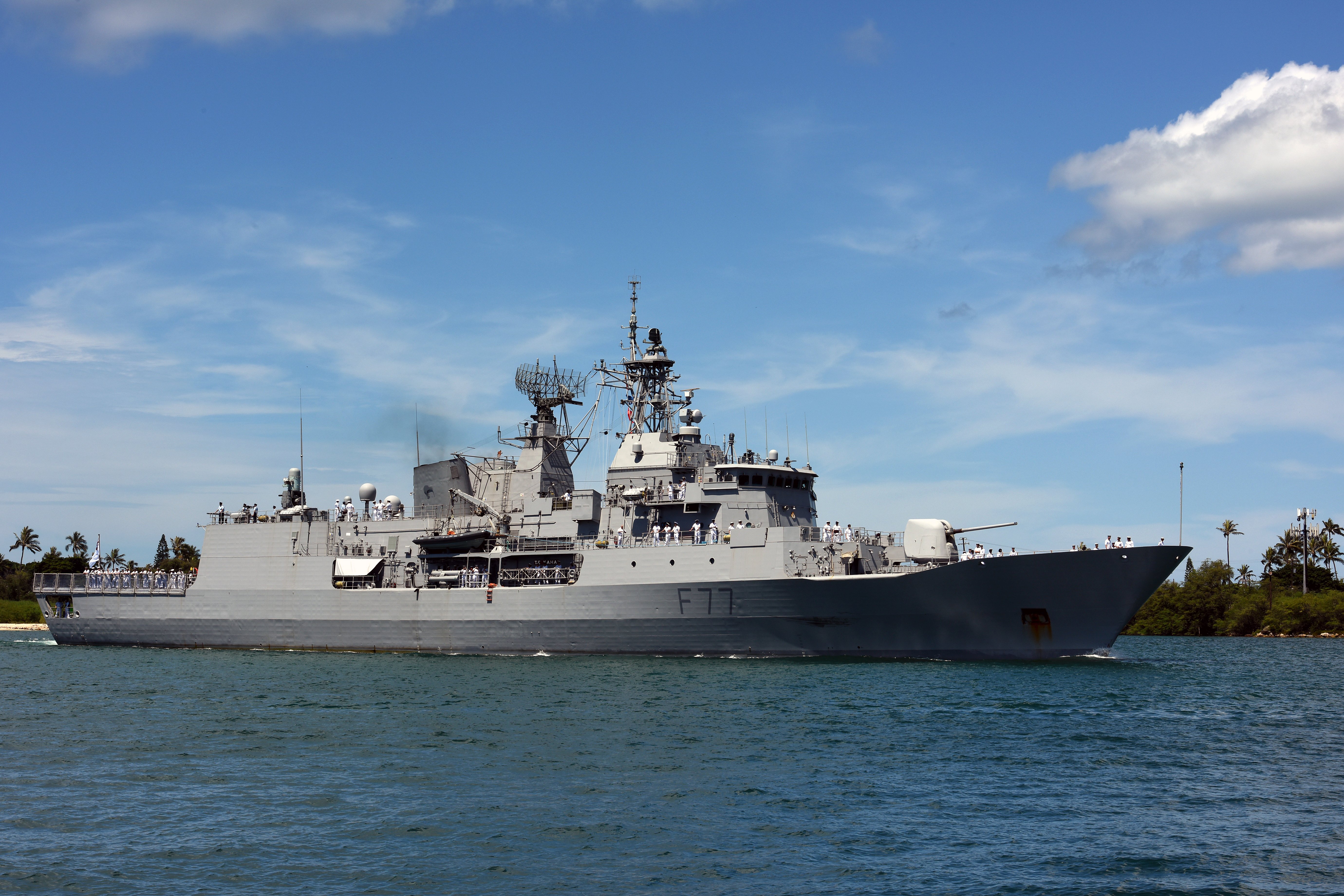 Royal New Zealand Navy frigate HMNZS Te Kaha (FFH-155) arrives at Joint Base Pearl Harbor-Hickam for Rim of the Pacific (RIMPAC) 2016. US Navy Photo