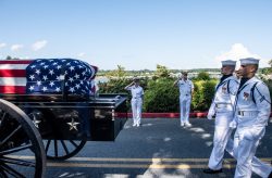 Photo Gallery: John McCain's Funeral in Annapolis - USNI News