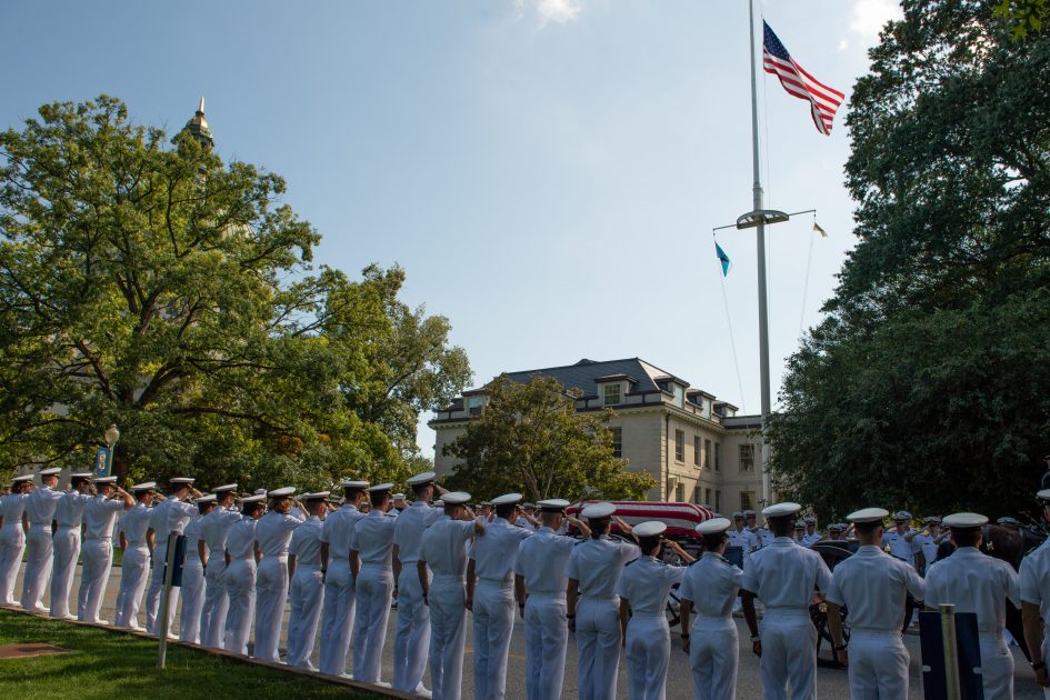 Photo Gallery: John McCain's Funeral in Annapolis - USNI News