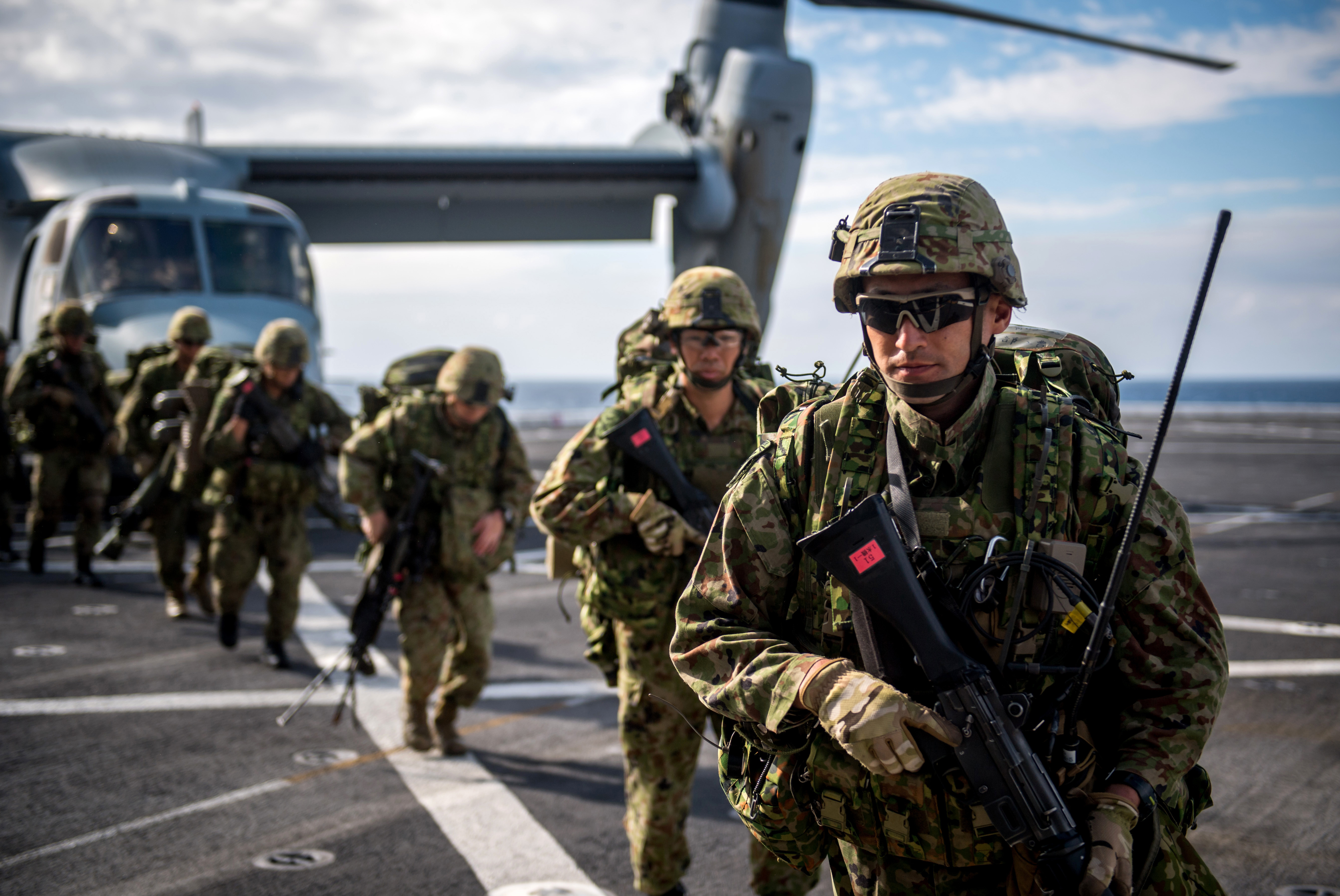 VIDEO: Japan Certifies First Regimental Landing Team in Exercise