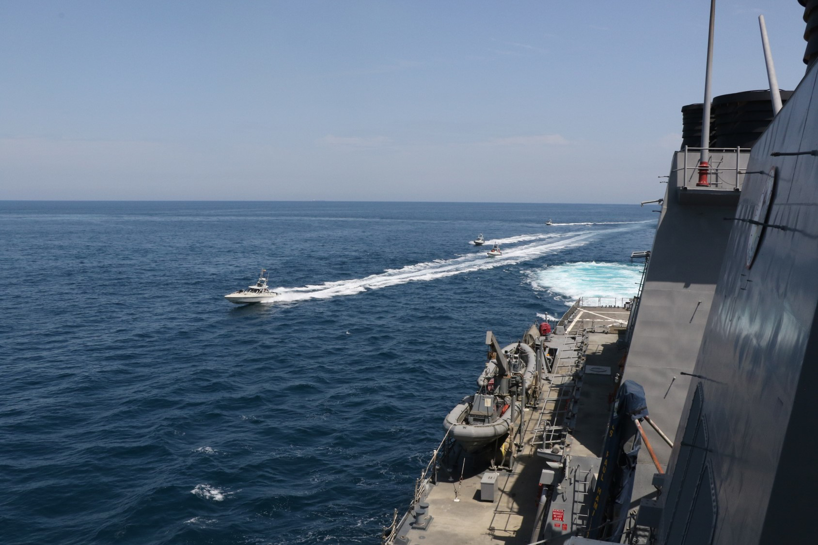 VIDEO: Iranian Attack Boats Harass . Navy, Coast Guard Vessels in Persian  Gulf - USNI News