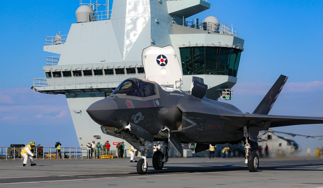 Marine F 35bs Land Aboard Hms Queen Elizabeth For Strike Warrior Exercise Deployment Usni News 