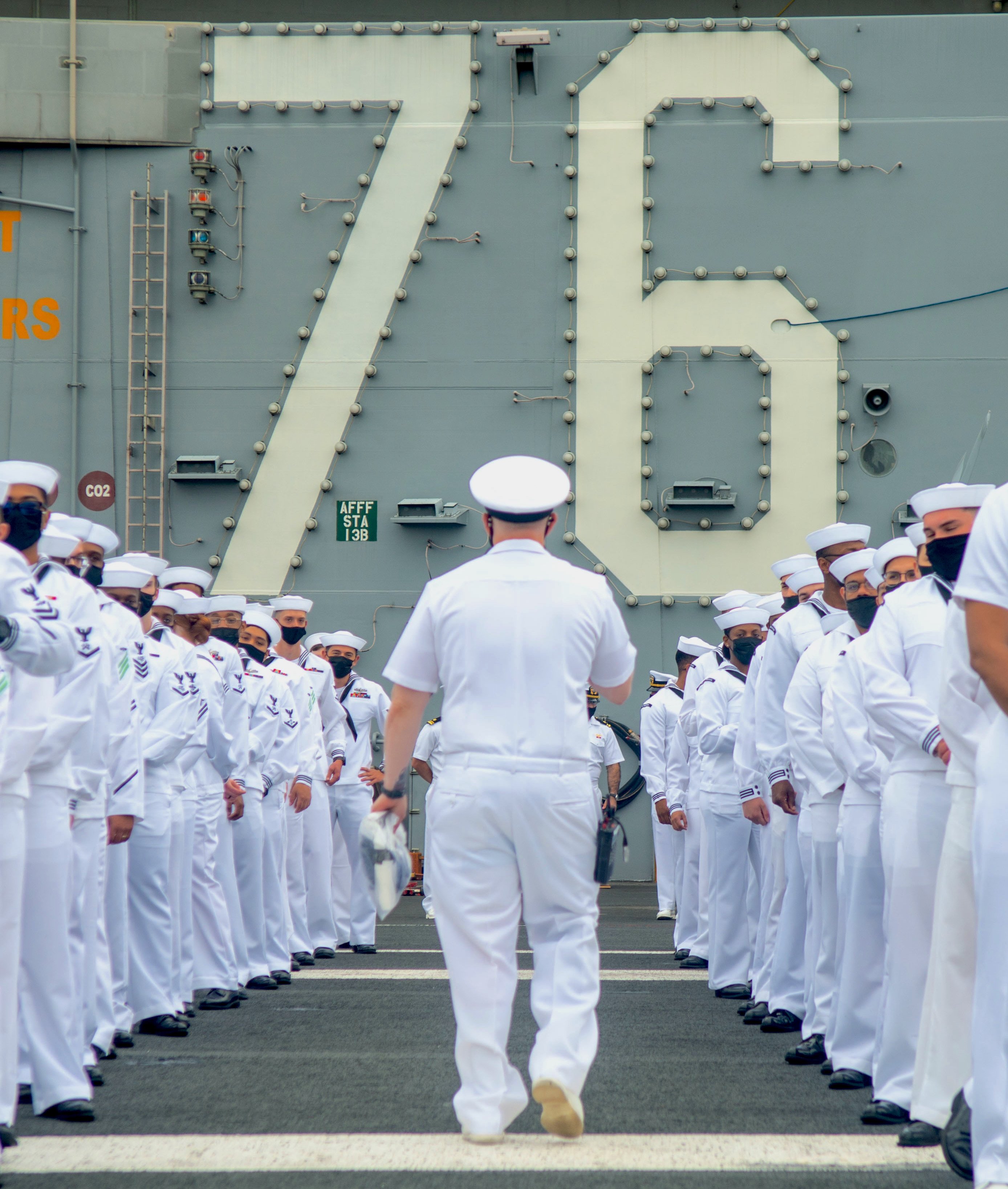 11 Pros And 9 Cons Of Joining The Navy (Updated 2022)