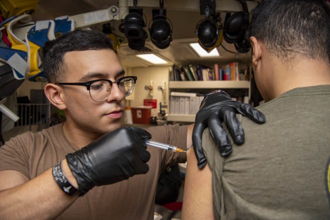 More Than 8,000 Navy Personnel Remain Unvaccinated Against COVID-19  as Reserve Deadline Passes