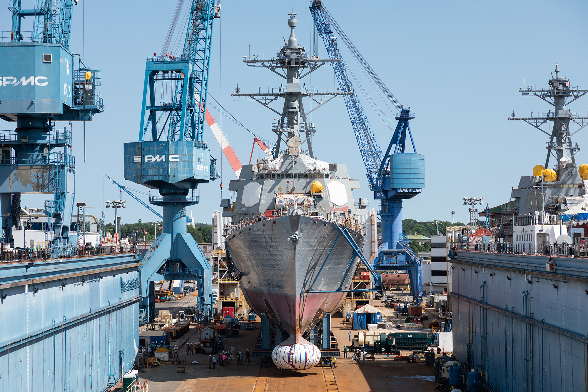 La Marine relève l&#8217;objectif de la force de combat à 381 navires dans un rapport classifié au Congrès