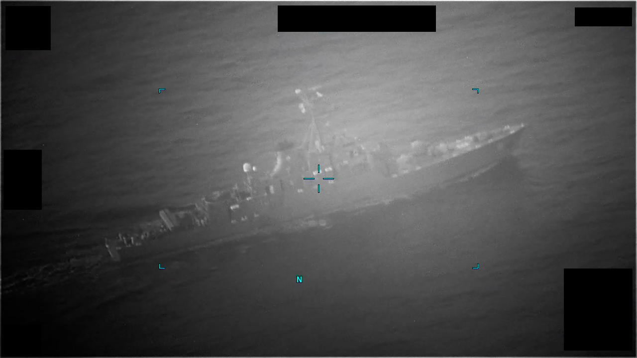 이란 해군이 유조선 리치먼드 보이저호에 대한 나포 영장을 발부했다고 밝혔습니다.