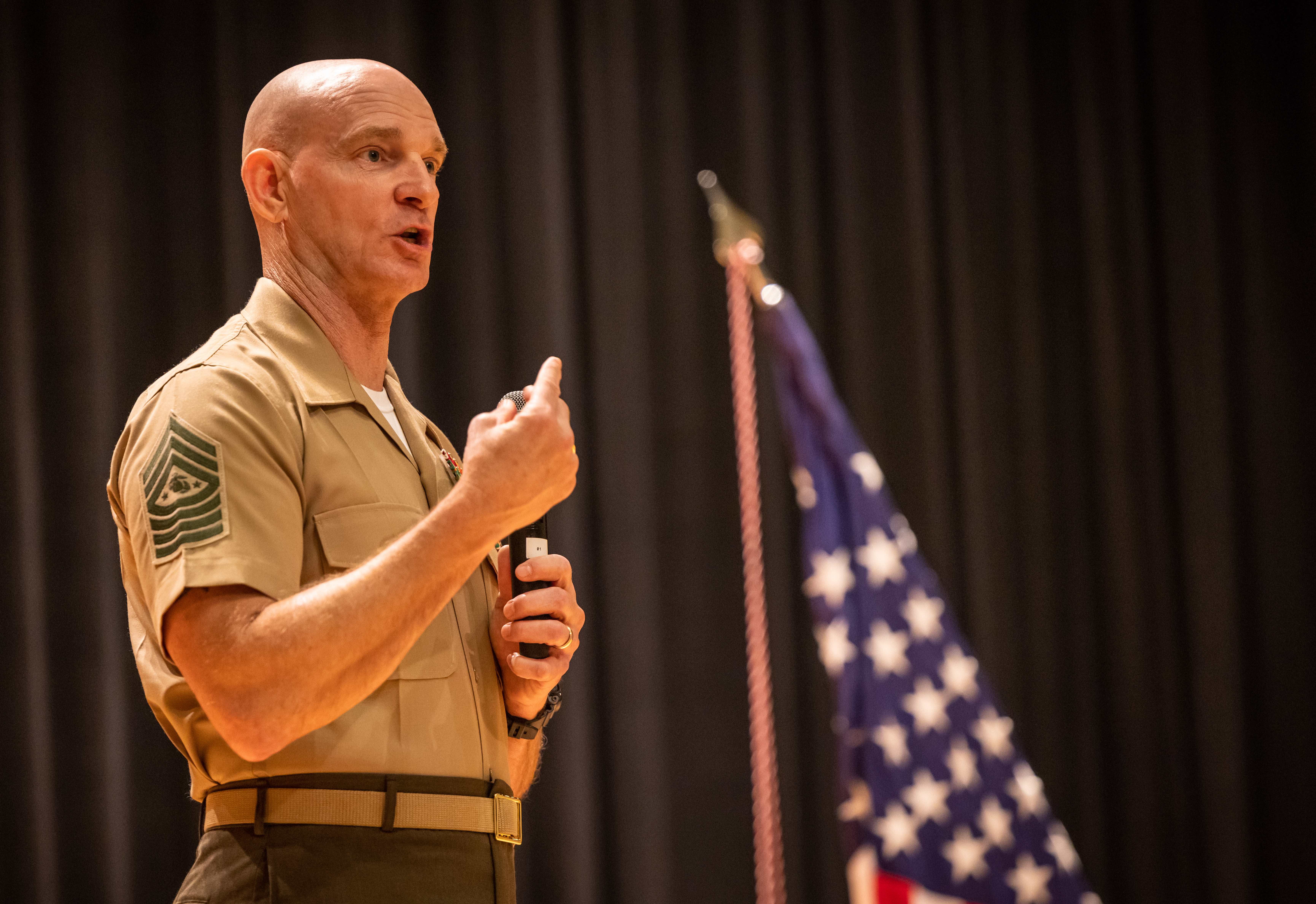Black, Ruiz Reflect on the Role of the Marine Corps' Top Enlisted Leader -  USNI News
