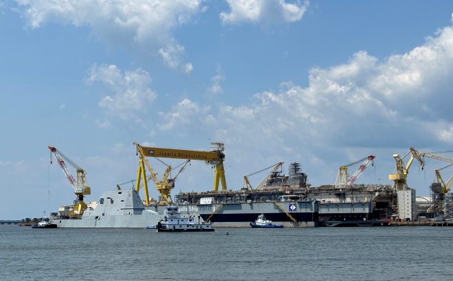 USS Zumwalt Arrives in Mississippi for Hypersonic Weapon Installation – USNI News