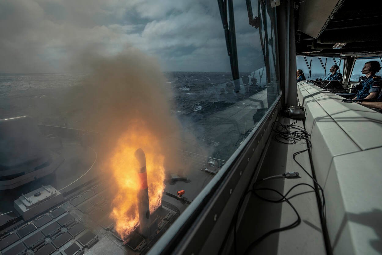 Royal Netherlands Navy Frigate Fires First Tomahawk off East Coast; U.K ...