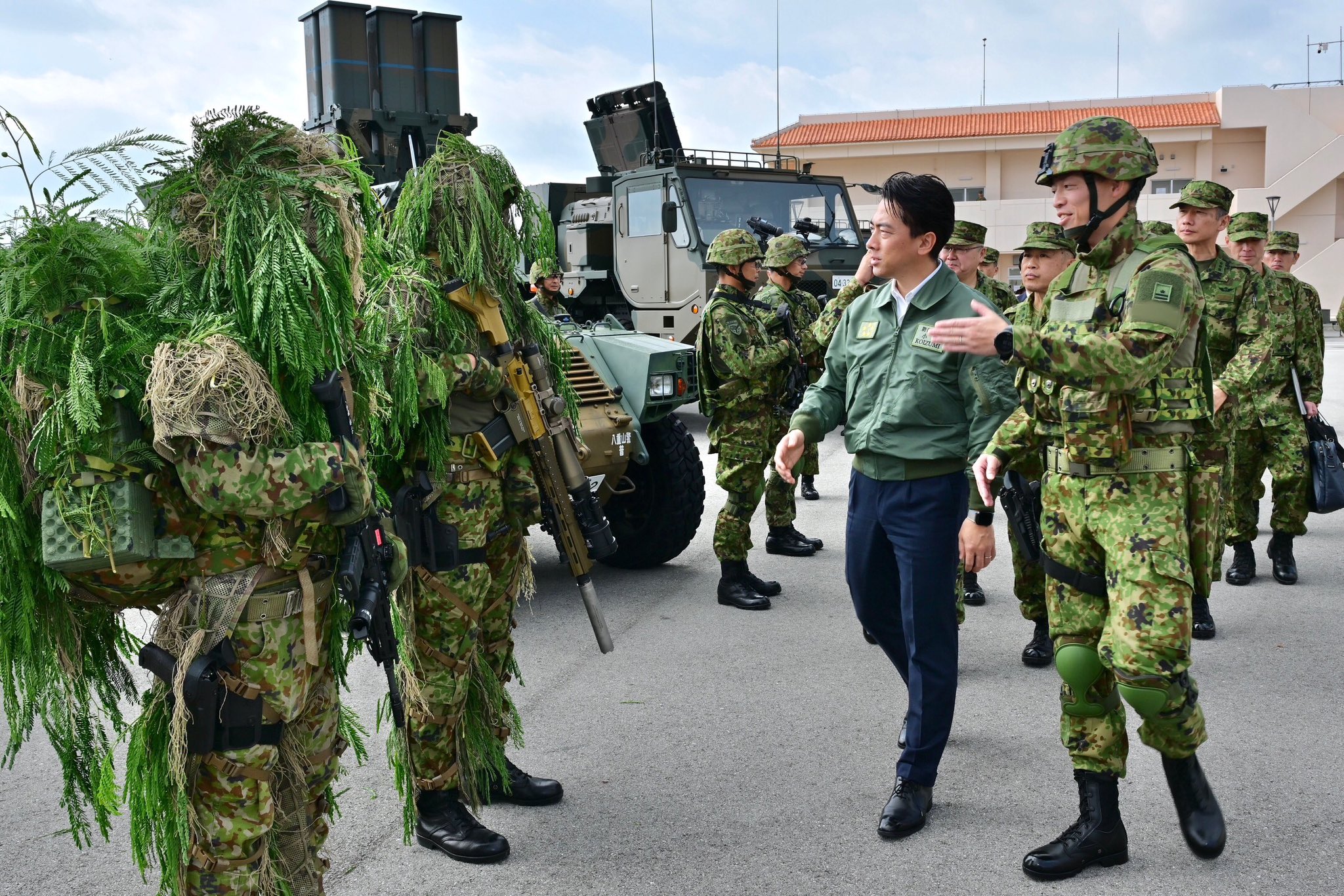 Japanese Defense Minister Koizumi Tours Military Bases Near Taiwan